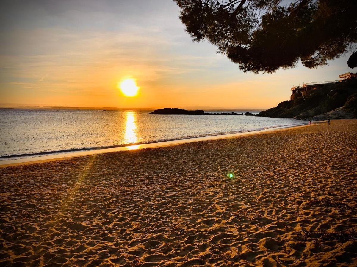 Almadrava Beach 罗萨斯 外观 照片