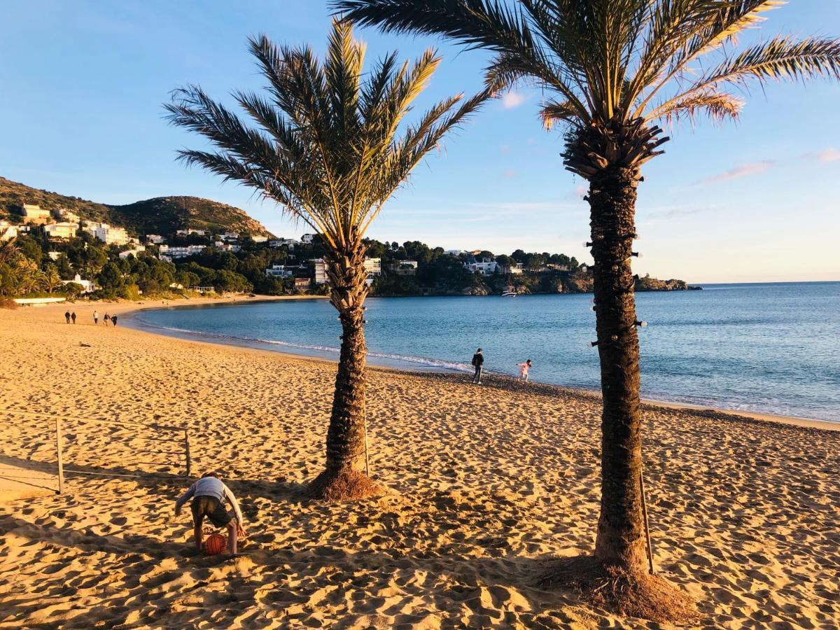 Almadrava Beach 罗萨斯 外观 照片