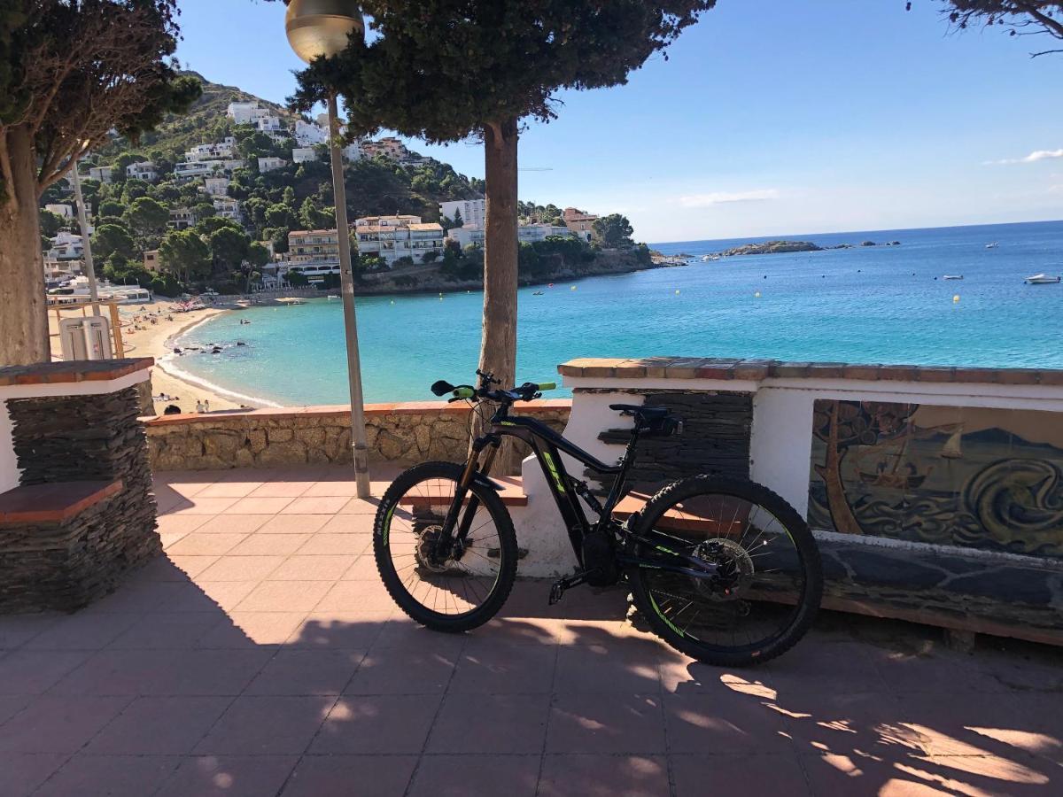 Almadrava Beach 罗萨斯 外观 照片